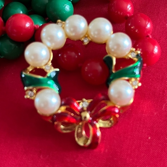 Vintage Christmas Jewelry - Picture 7 of 8